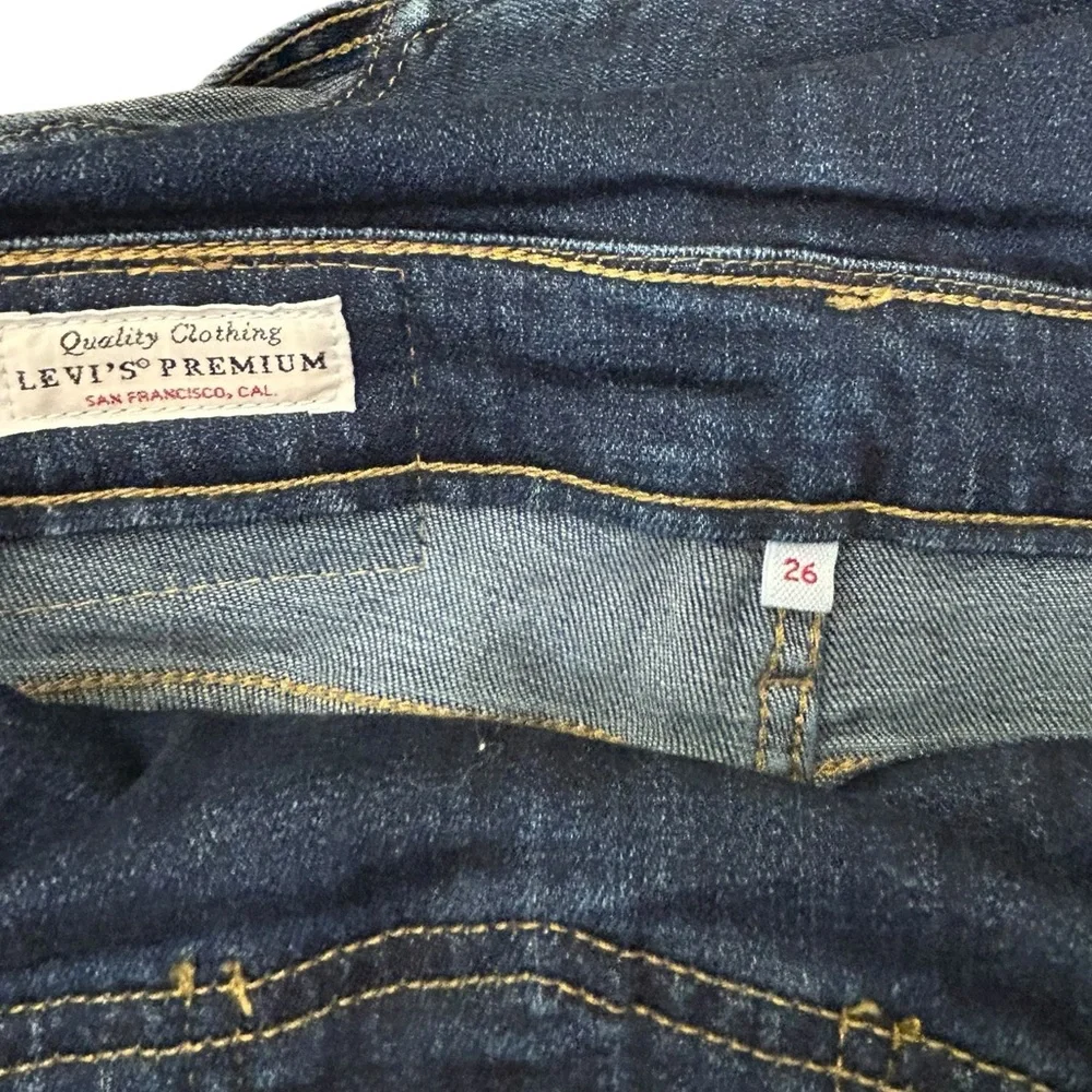Levis excellent pre
